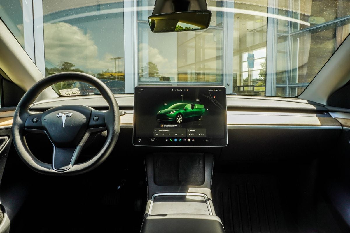 2024 Tesla Model Y Long Range
