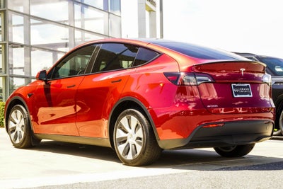 2024 Tesla Model Y Long Range