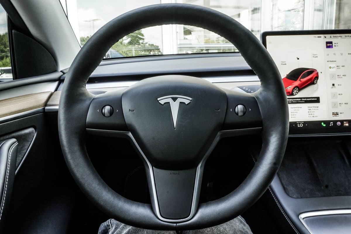 2024 Tesla Model Y Long Range
