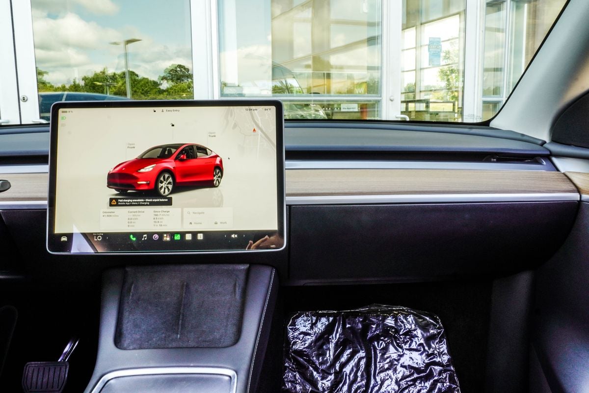 2024 Tesla Model Y Long Range