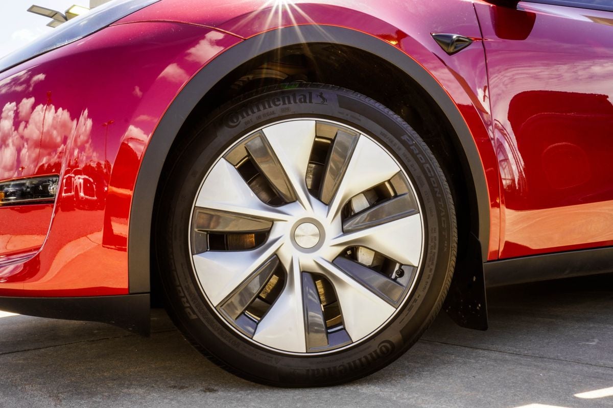 2024 Tesla Model Y Long Range