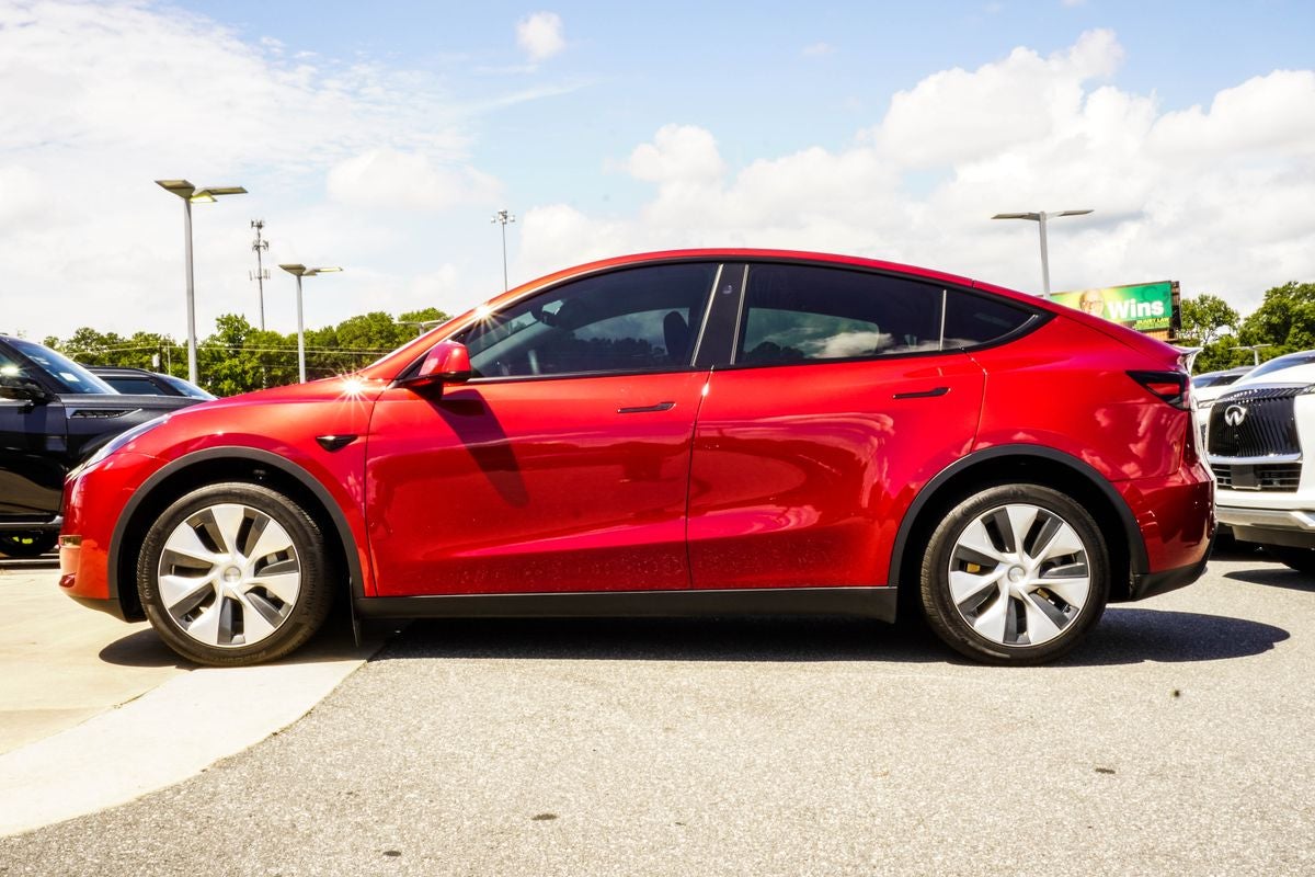 2024 Tesla Model Y Long Range