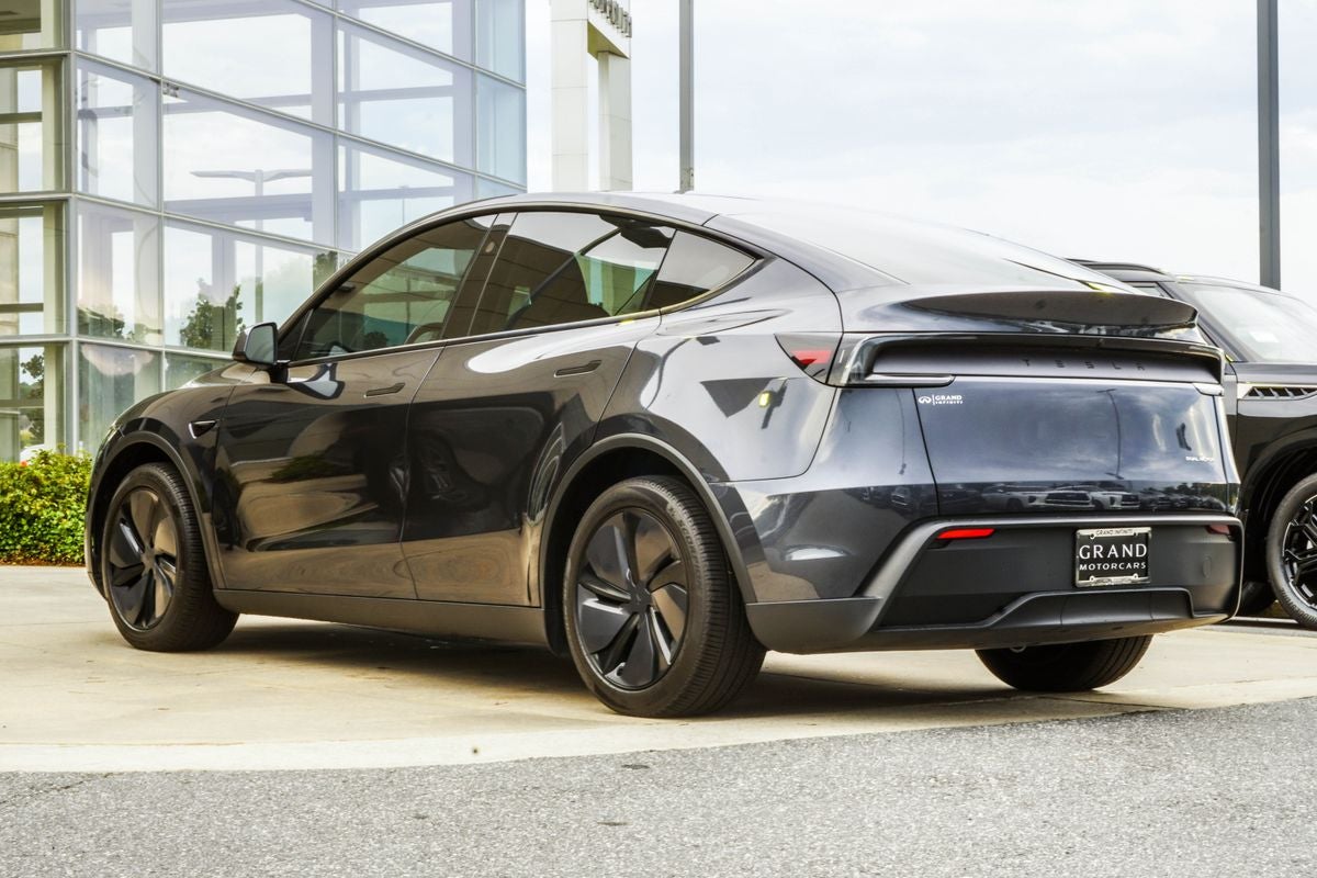 2026 Tesla Model Y Standard Range