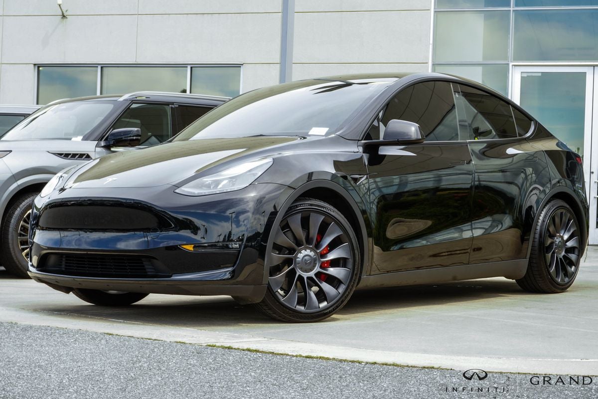2023 Tesla Model Y Performance Dual Motor All-Wheel Drive's photo