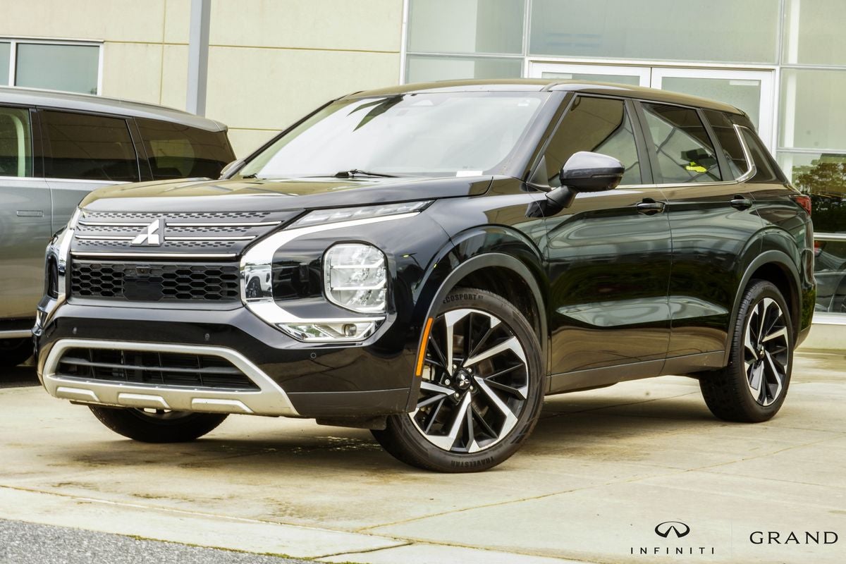 2022 Mitsubishi Outlander SE