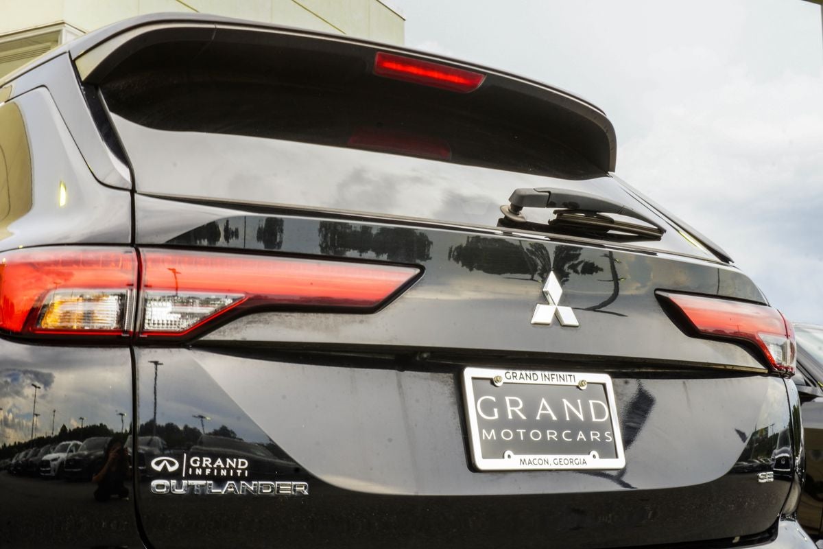 2022 Mitsubishi Outlander SE