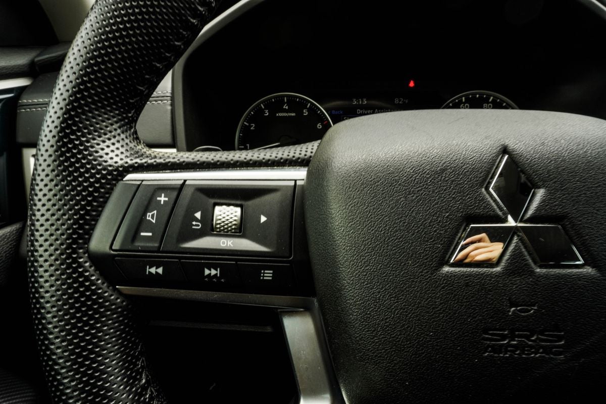 2022 Mitsubishi Outlander SE