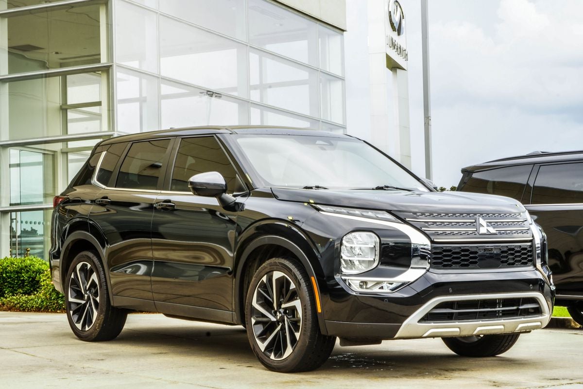 2022 Mitsubishi Outlander SE