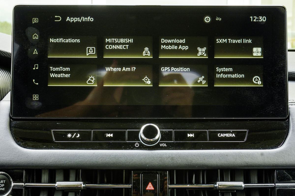 2025 Mitsubishi Outlander SE