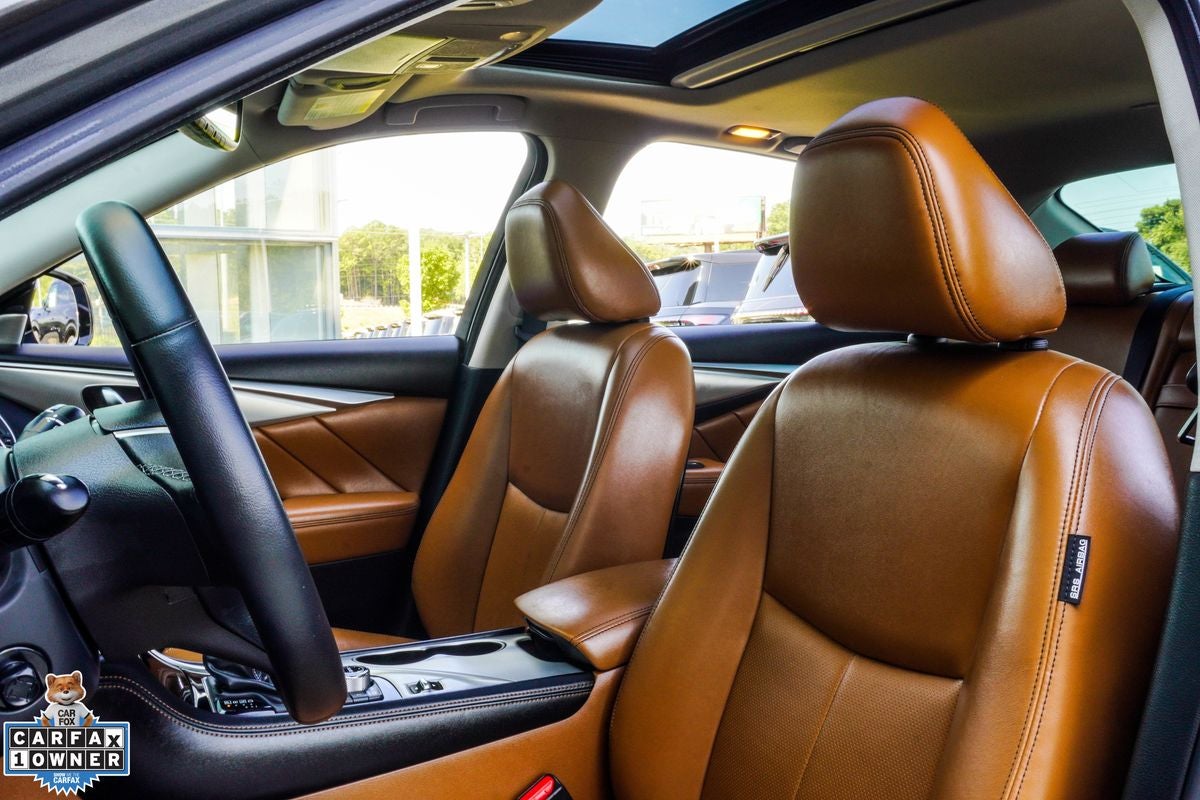 2023 INFINITI Q50 LUXE