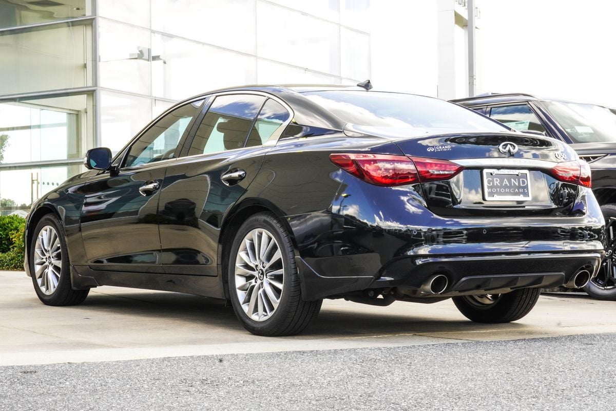 2023 INFINITI Q50 LUXE