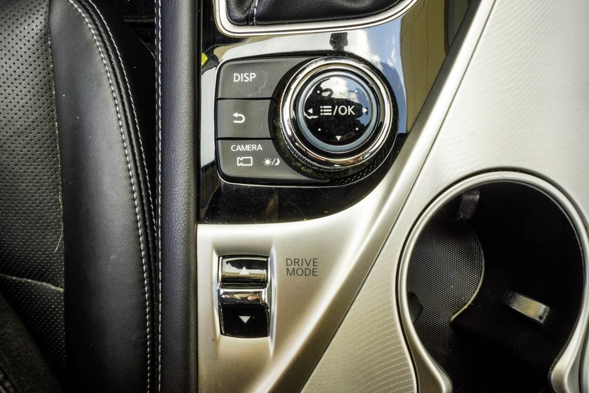 2023 INFINITI Q50 LUXE