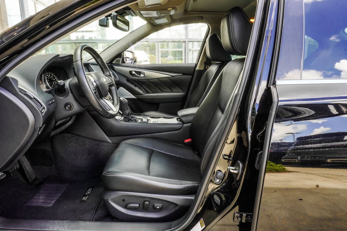 2023 INFINITI Q50 LUXE