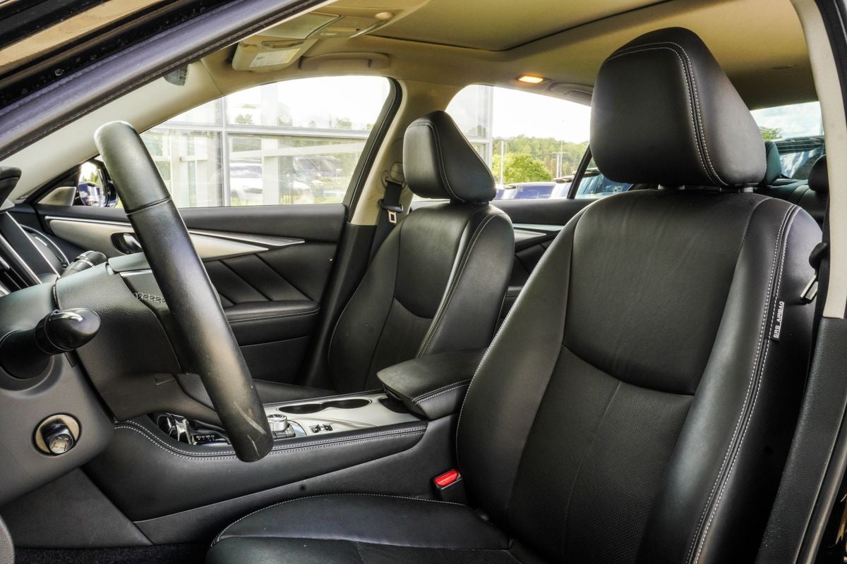 2023 INFINITI Q50 LUXE