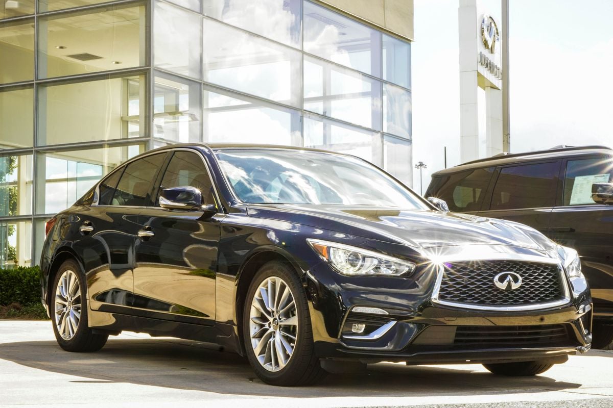 2023 INFINITI Q50 LUXE