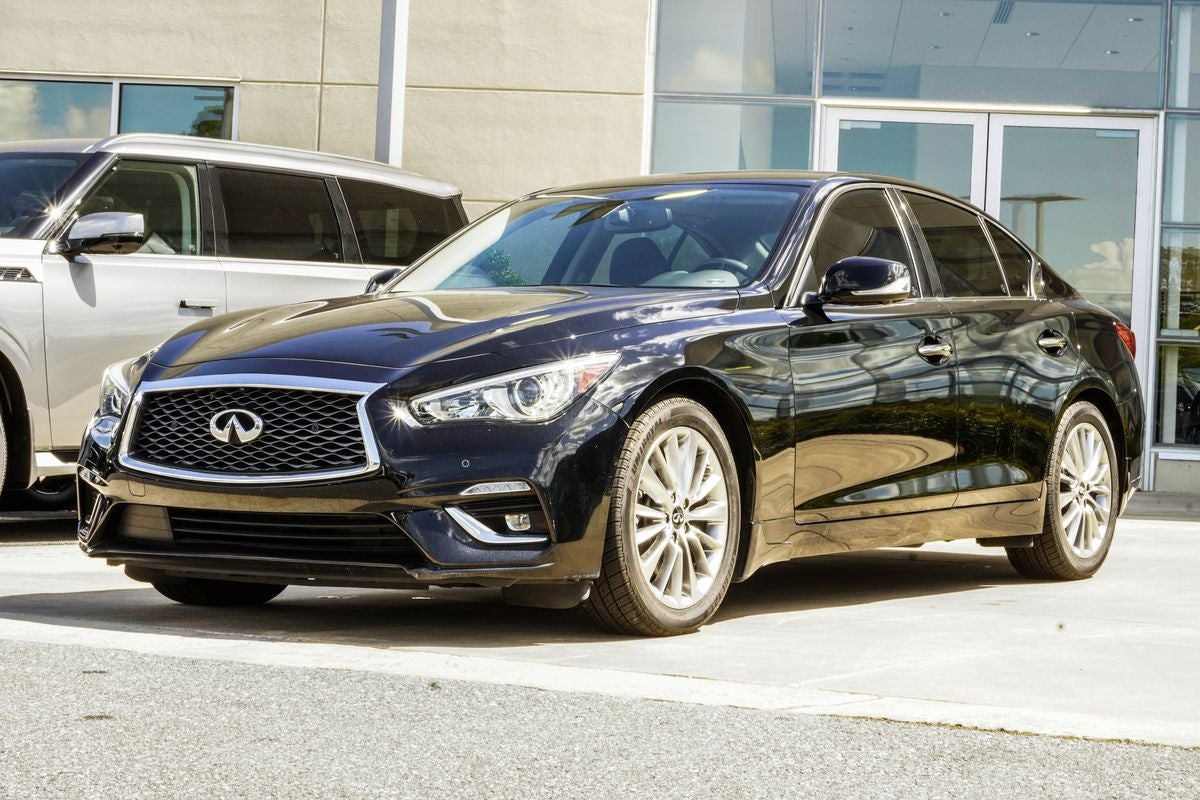 2023 INFINITI Q50 LUXE