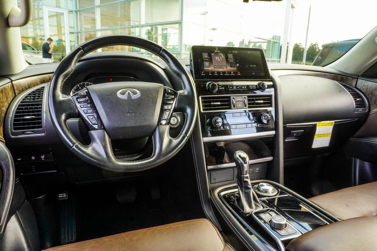 2024 INFINITI QX80 Premium Select