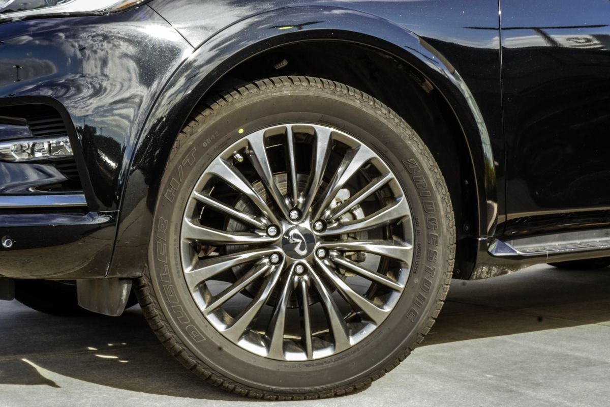 2024 INFINITI QX80 Premium Select