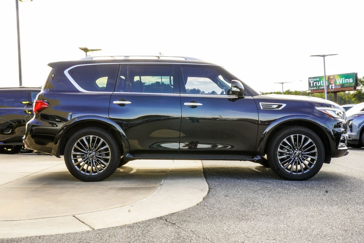 2024 INFINITI QX80 Premium Select