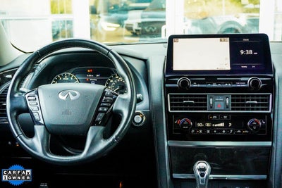 2024 INFINITI QX80 LUXE