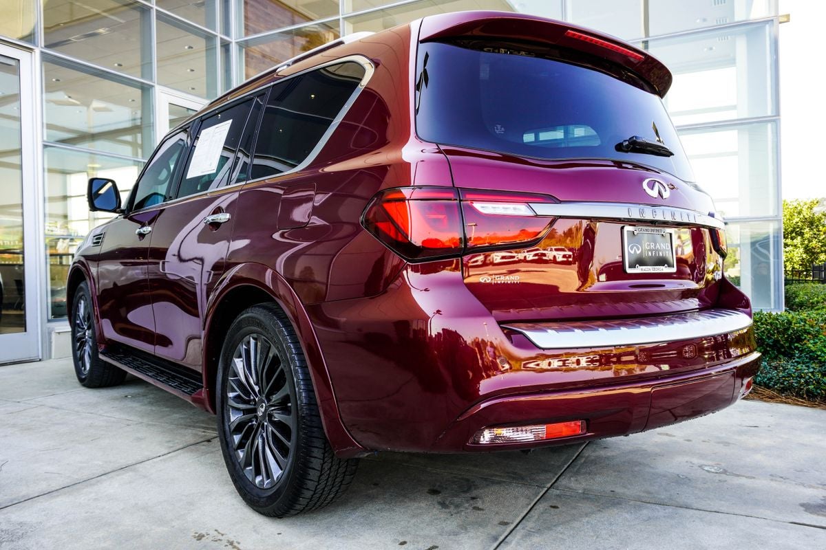 2022 INFINITI QX80 Premium Select