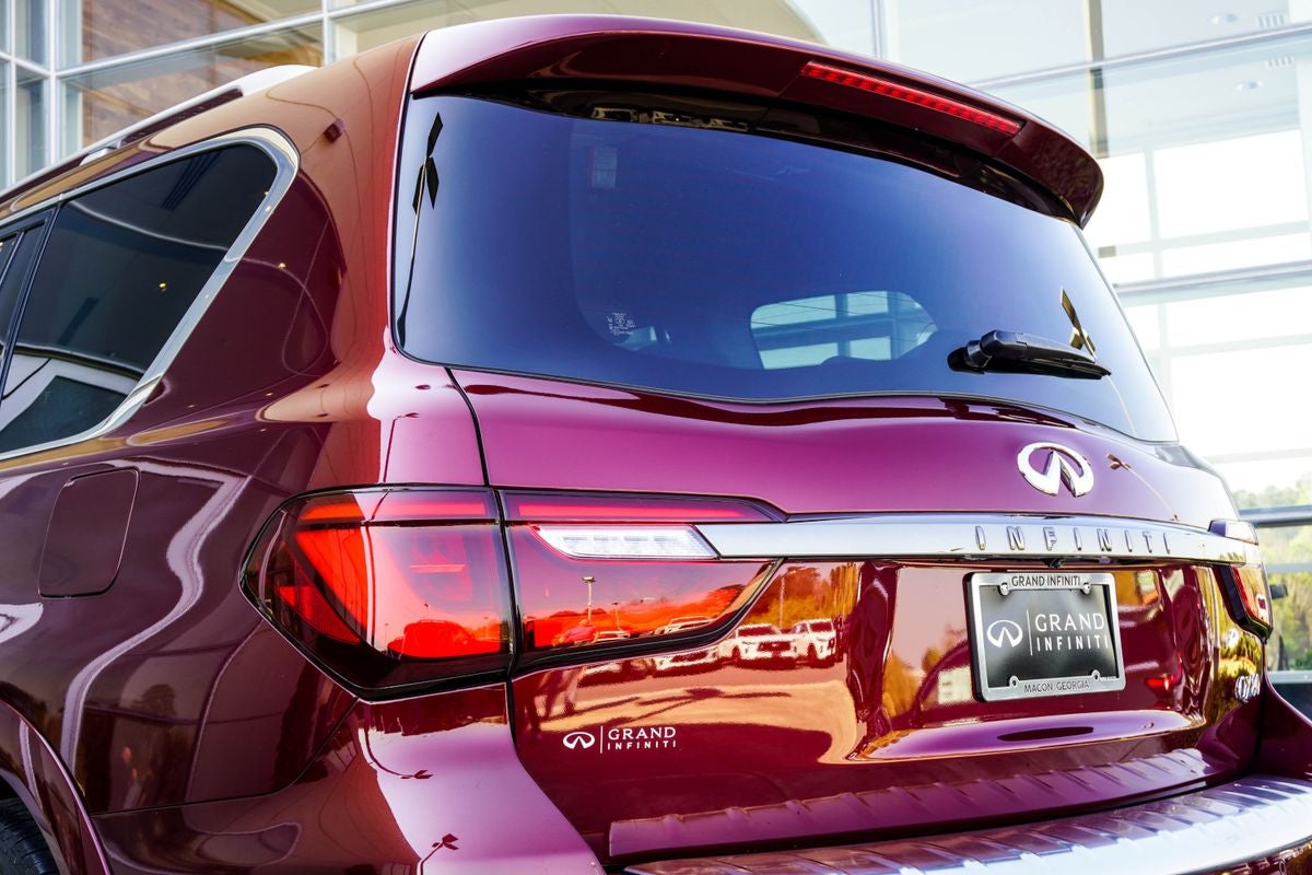 2022 INFINITI QX80 Premium Select