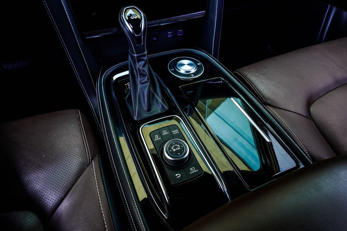 2022 INFINITI QX80 Premium Select