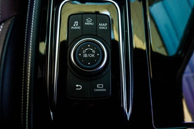 2022 INFINITI QX80 Premium Select