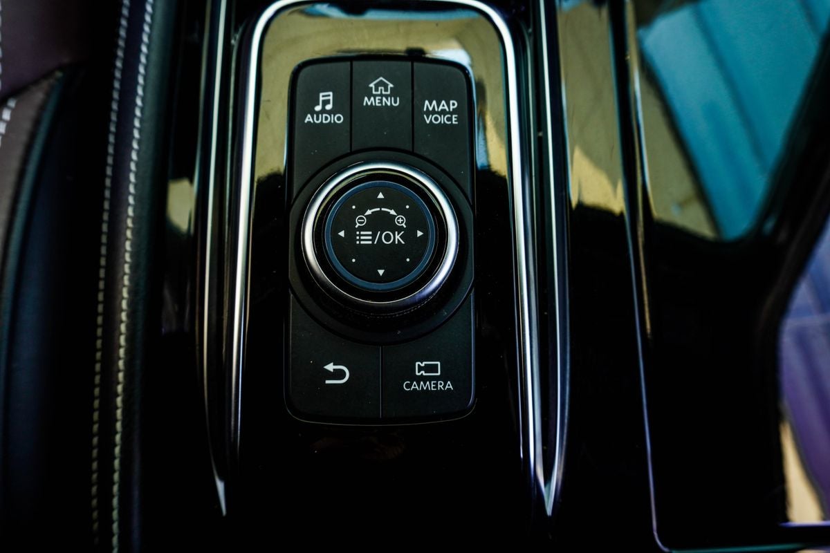 2022 INFINITI QX80 Premium Select