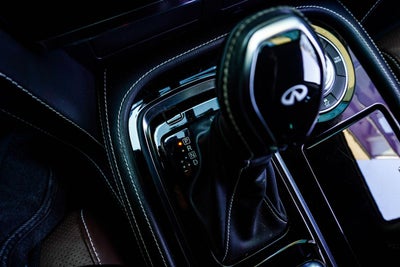 2022 INFINITI QX80 Premium Select