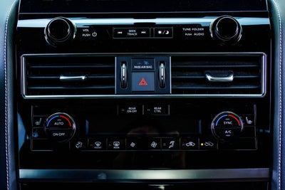 2022 INFINITI QX80 Premium Select