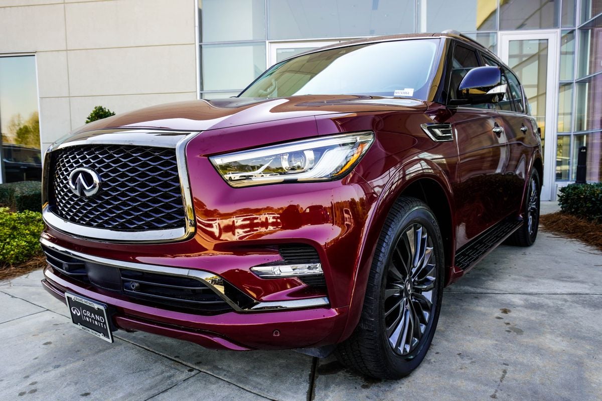 2022 INFINITI QX80 Premium Select