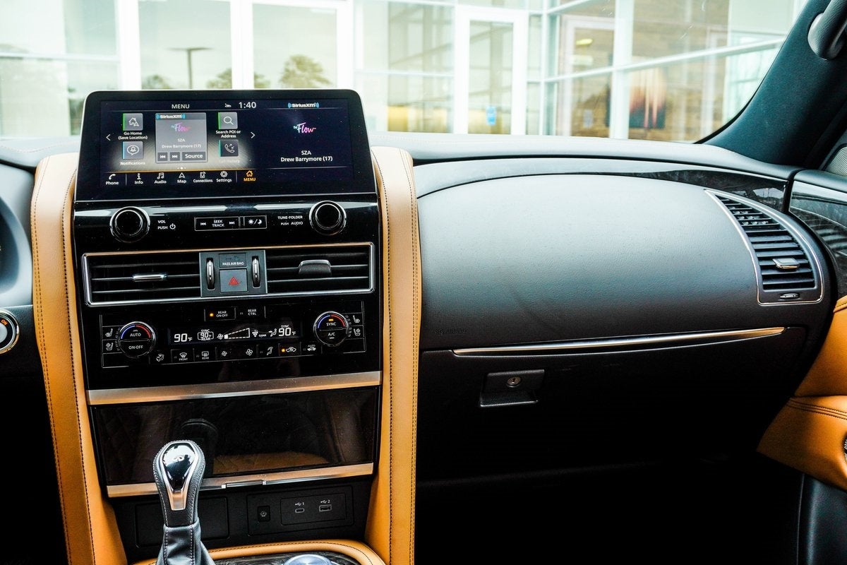 2024 INFINITI QX80 Sensory