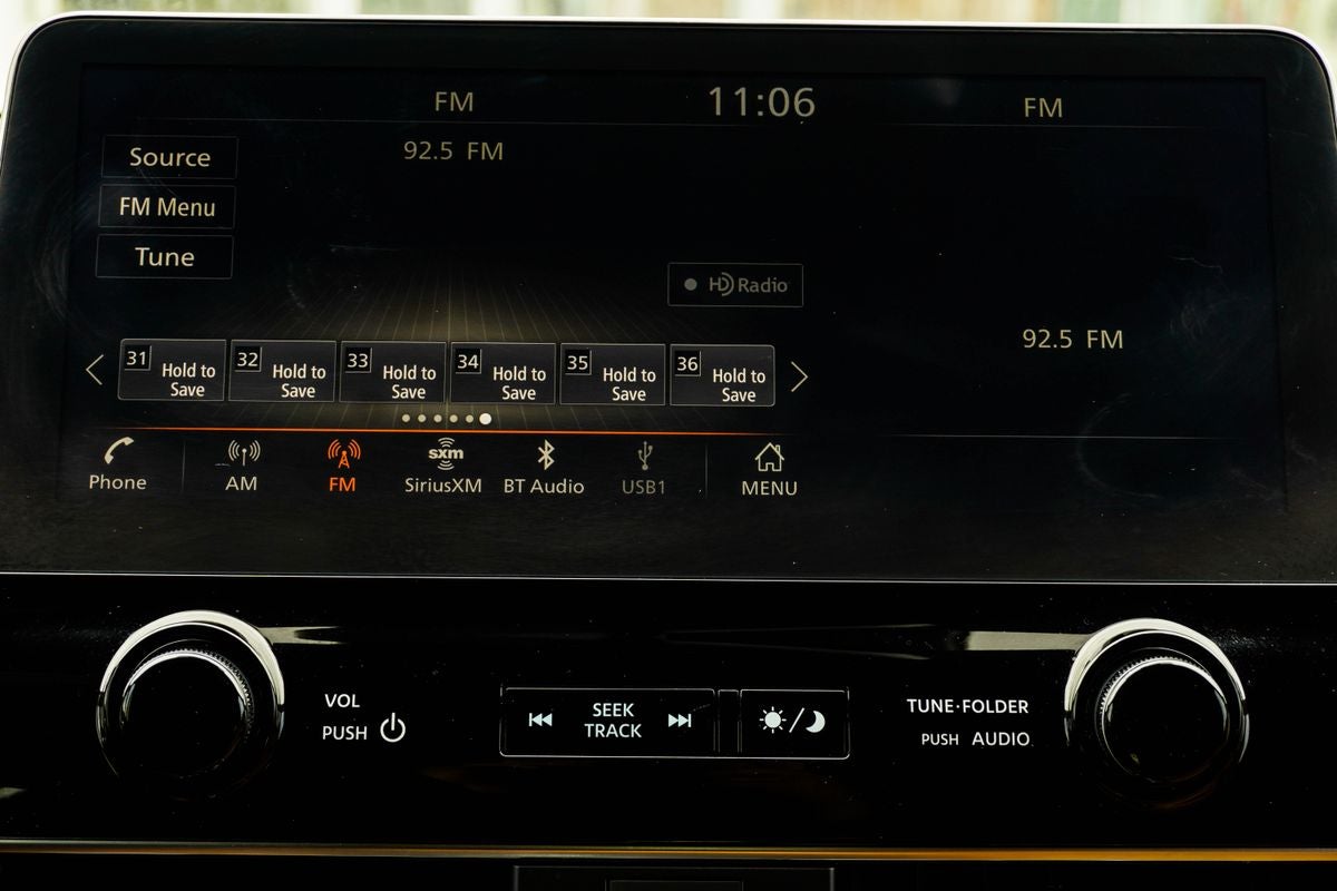 2023 INFINITI QX80 Sensory