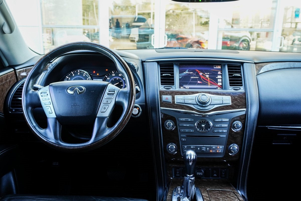 2017 INFINITI QX80 Base