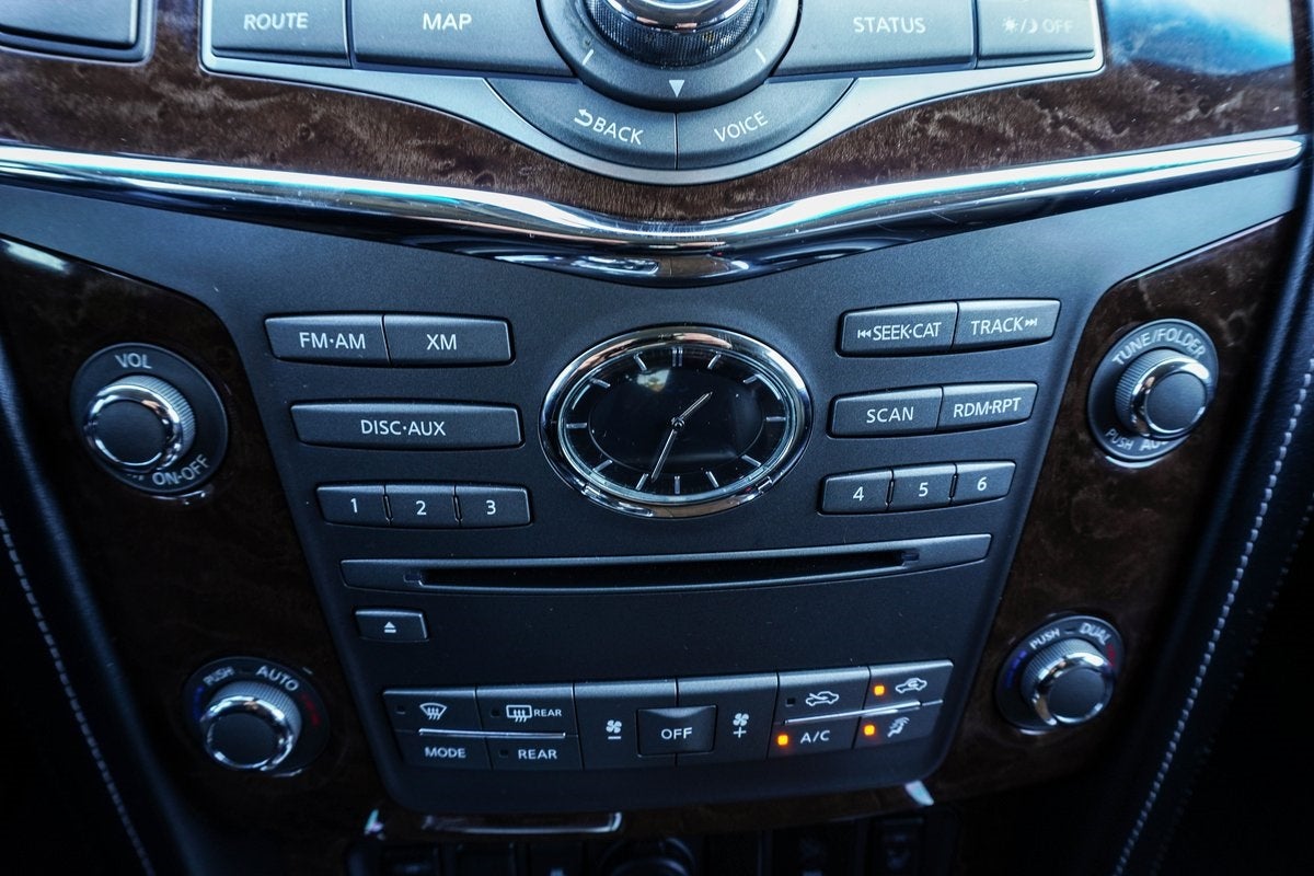 2017 INFINITI QX80 Base