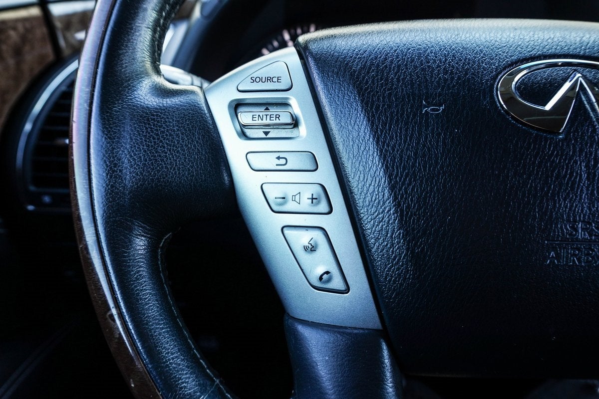 2017 INFINITI QX80 Base