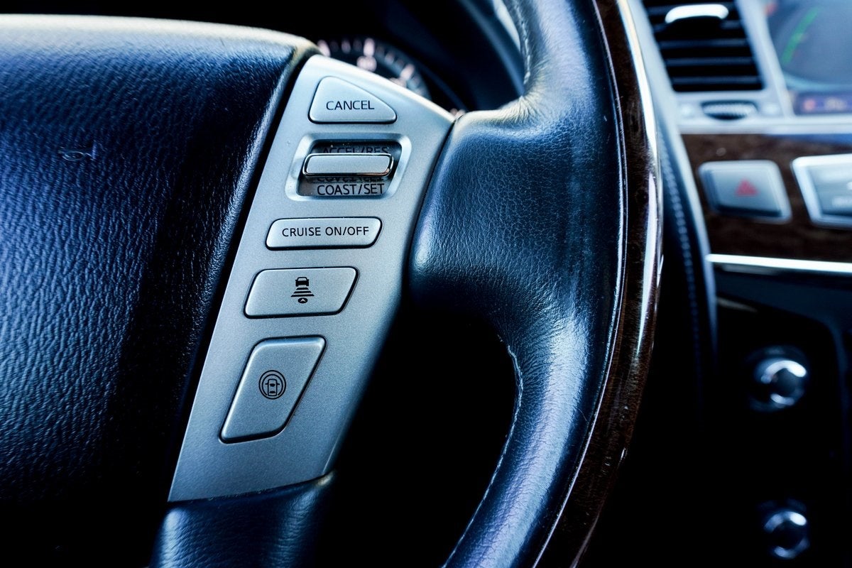 2017 INFINITI QX80 Base