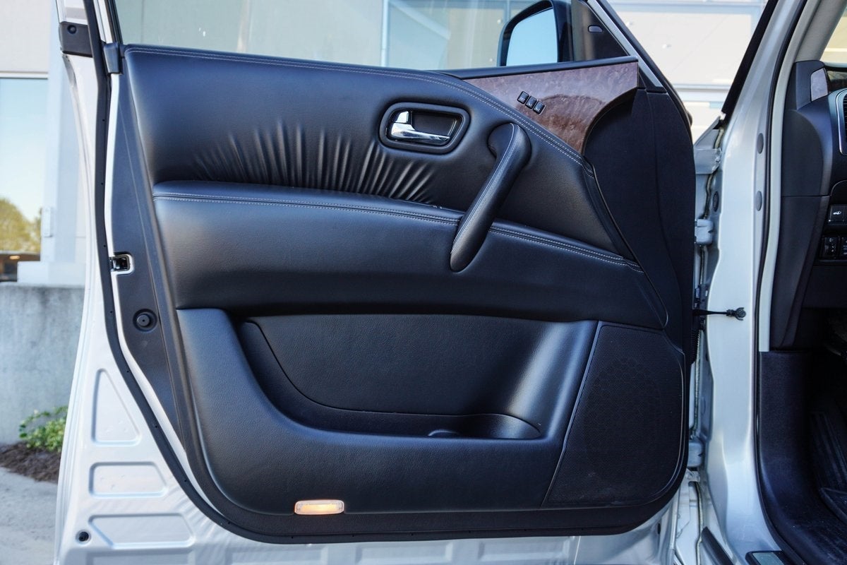 2017 INFINITI QX80 Base