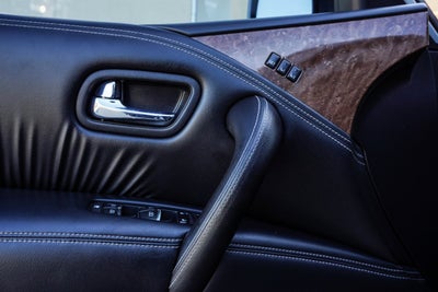 2017 INFINITI QX80 Base