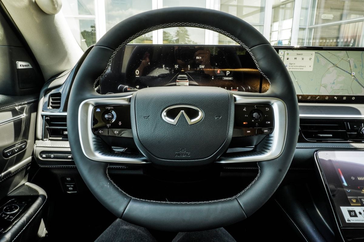 2027 INFINITI QX80 PURE