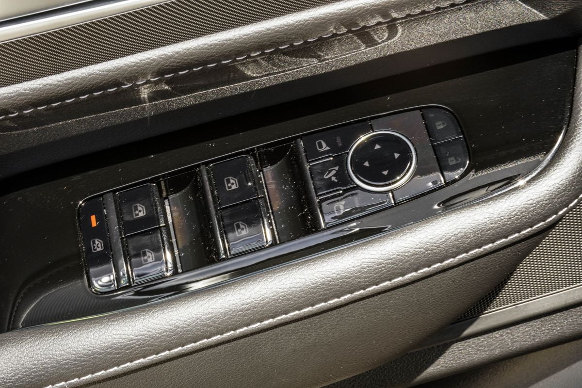 2027 INFINITI QX80 PURE
