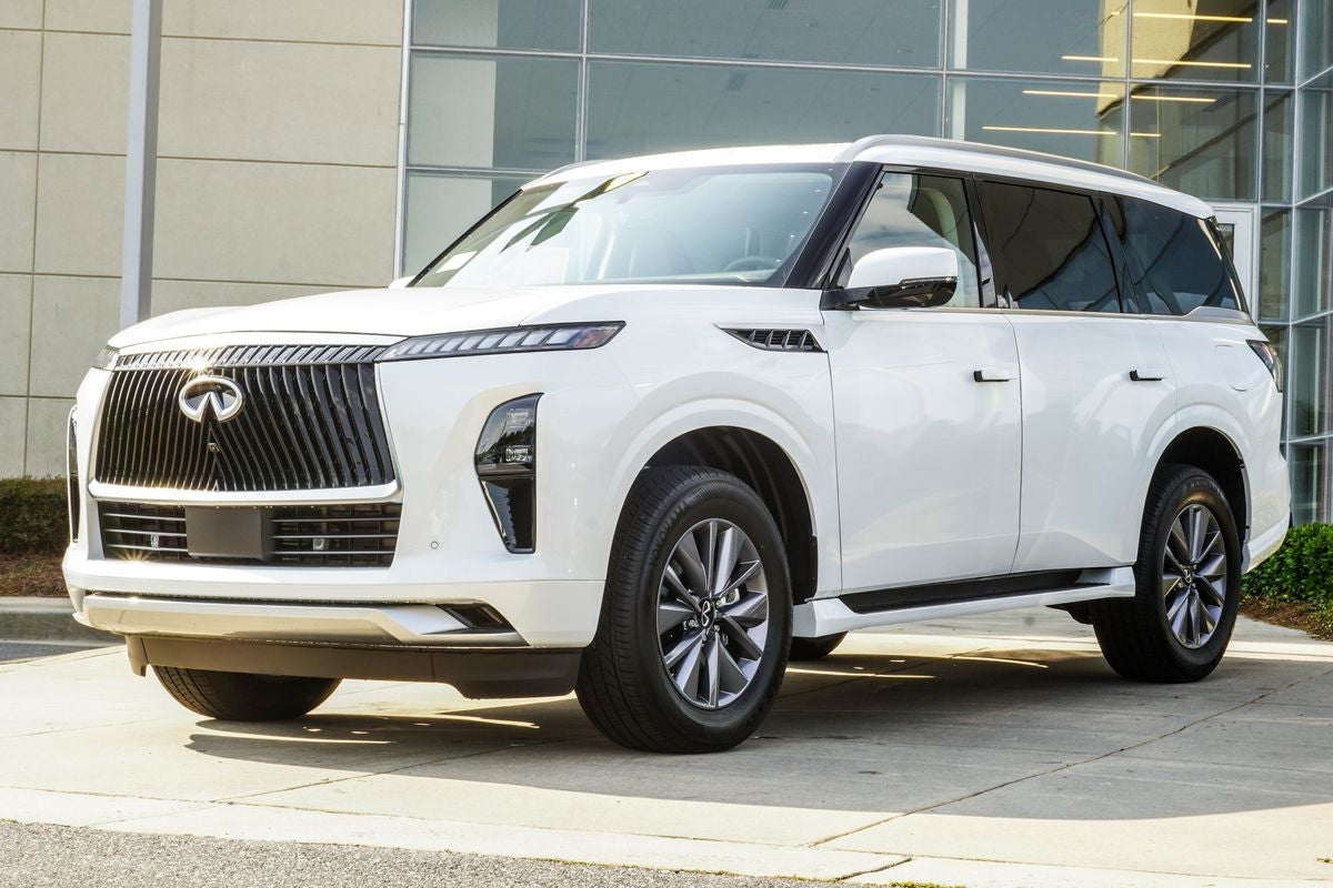 2027 INFINITI QX80 PURE