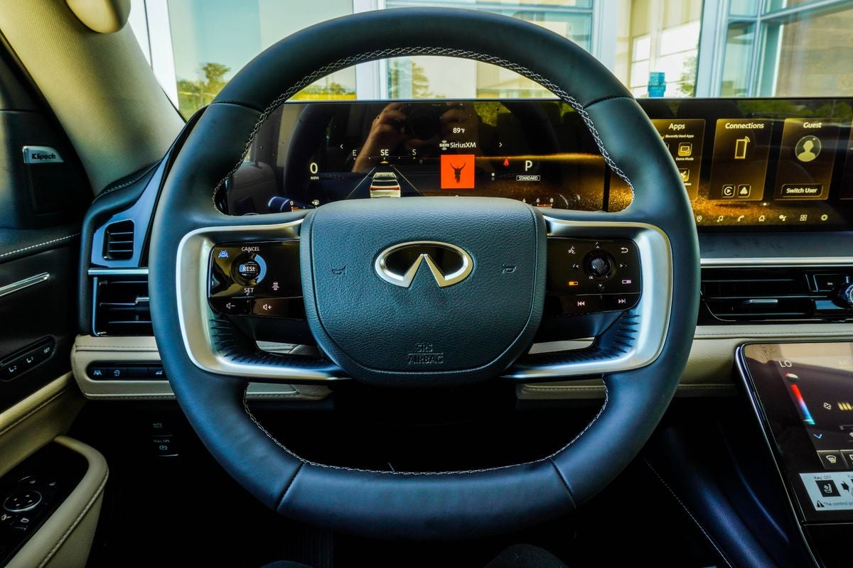 2026 INFINITI QX80 PURE