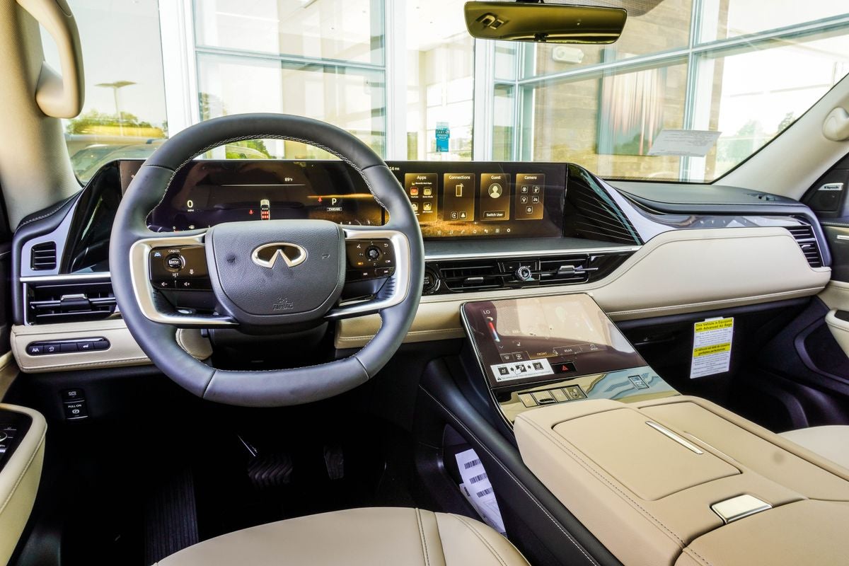 2026 INFINITI QX80 PURE