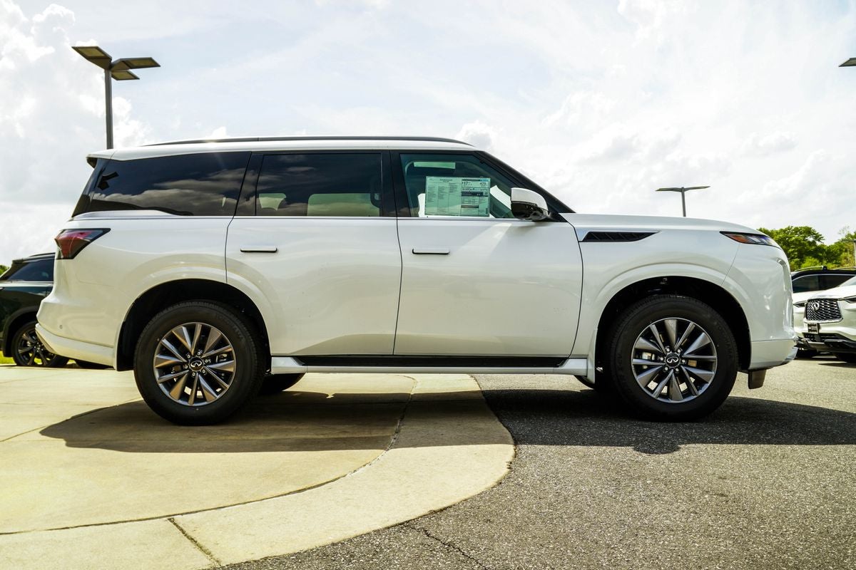 2026 INFINITI QX80 PURE