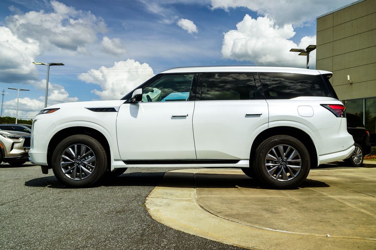 2026 INFINITI QX80 PURE