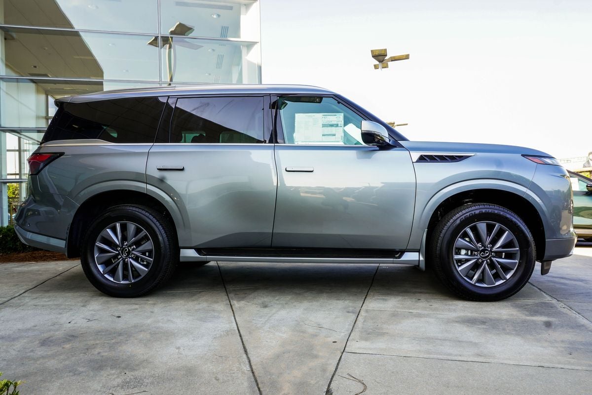 2026 INFINITI QX80 PURE