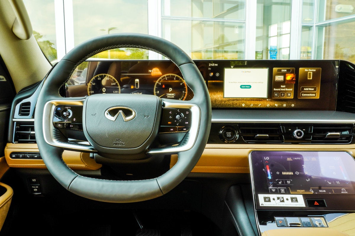 2027 INFINITI QX80 LUXE