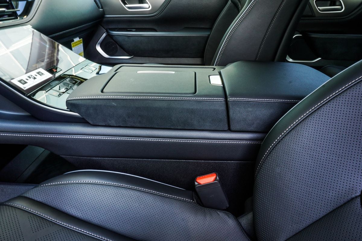 2027 INFINITI QX80 LUXE